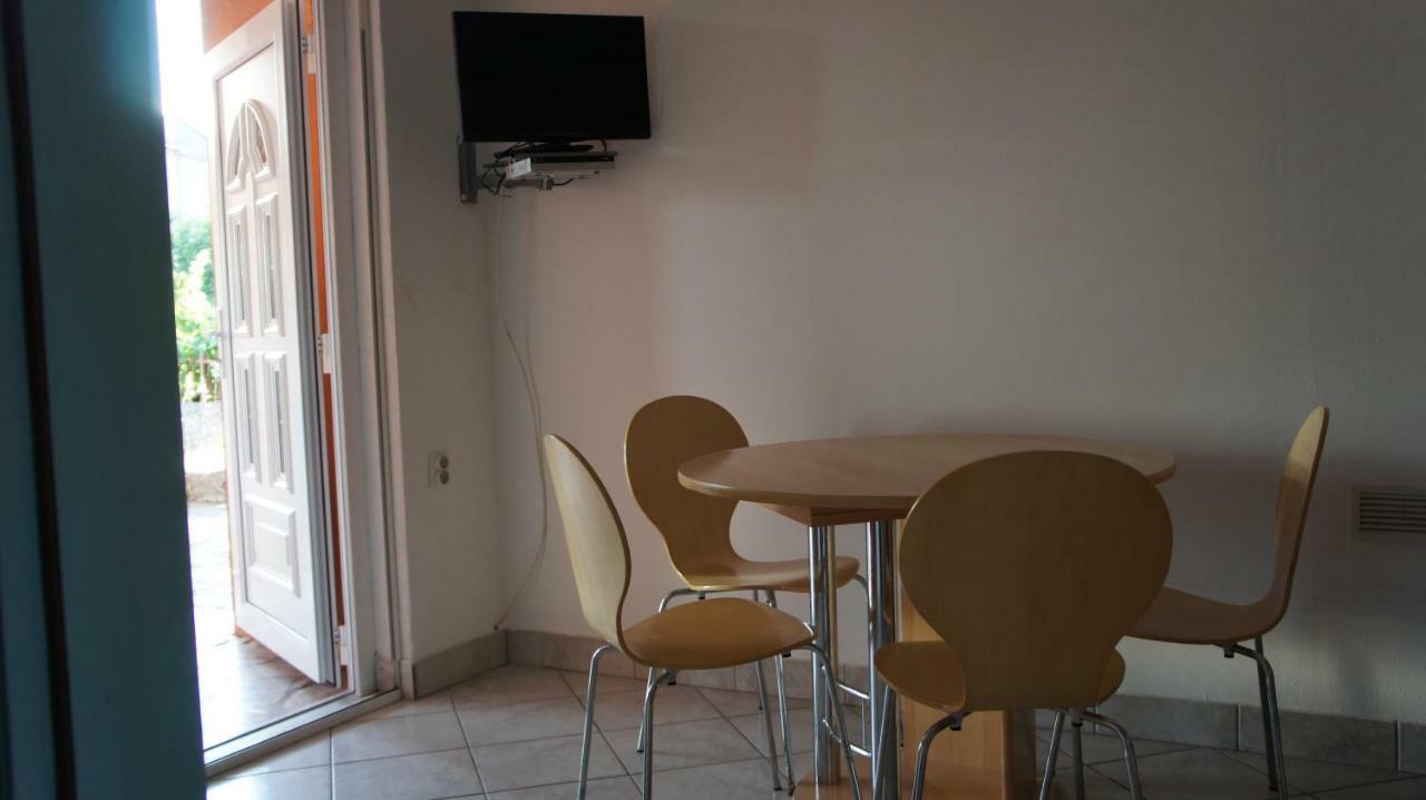 Ivo Apartments Rogoznica  Esterno foto