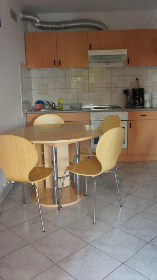Ivo Apartments Rogoznica  Esterno foto