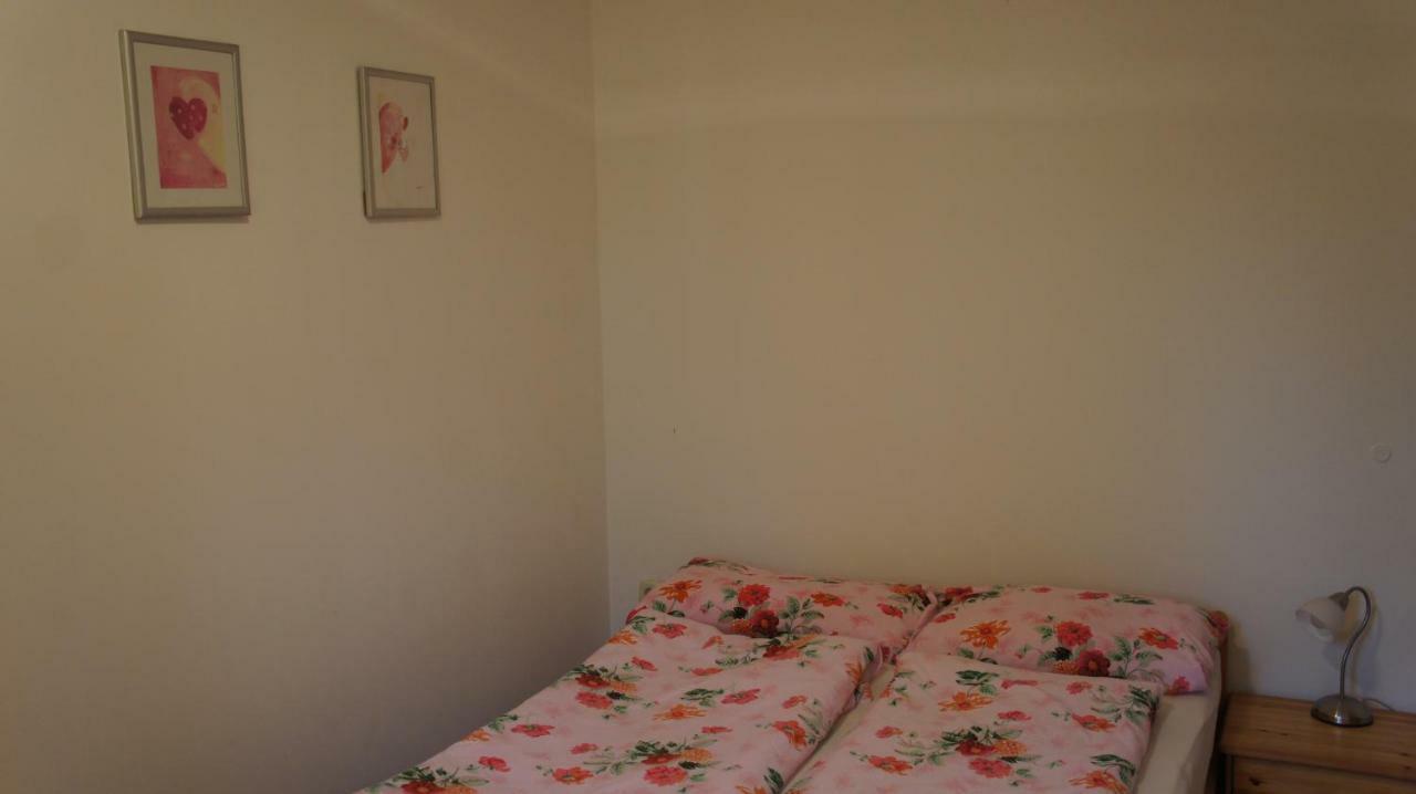 Ivo Apartments Rogoznica  Esterno foto