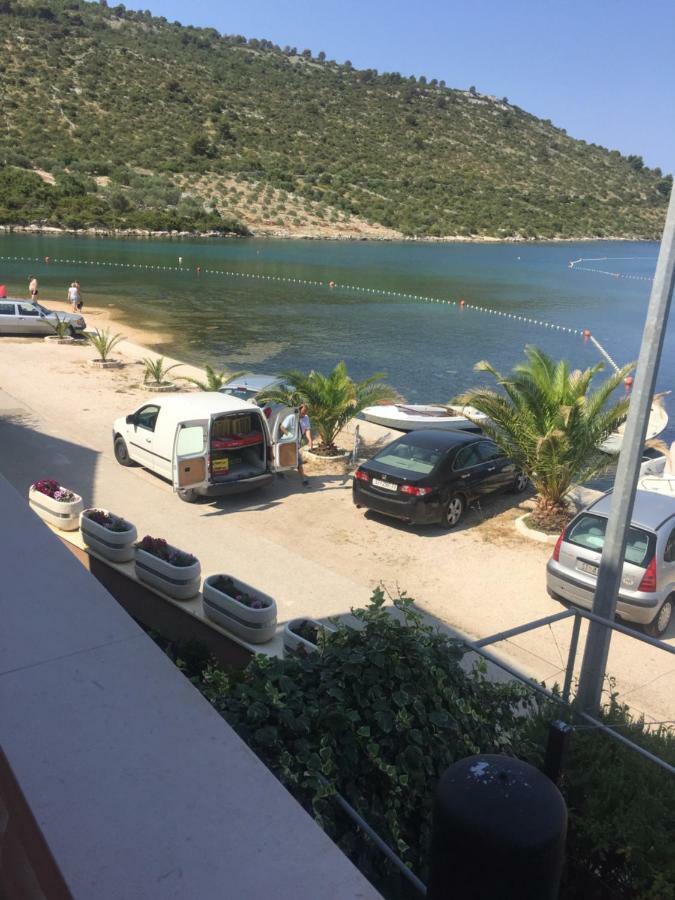 Ivo Apartments Rogoznica  Esterno foto